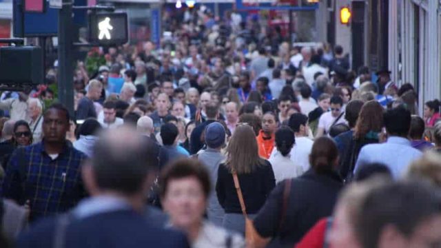 Жасанды интеллект қызметкердің орнын баспақ. 7 млрд адам немен айналысады?