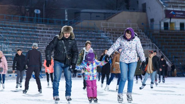 «Ұлттық киіммен келіңіз». Алматыда тегін мұз айдыны ұйымдастырылады