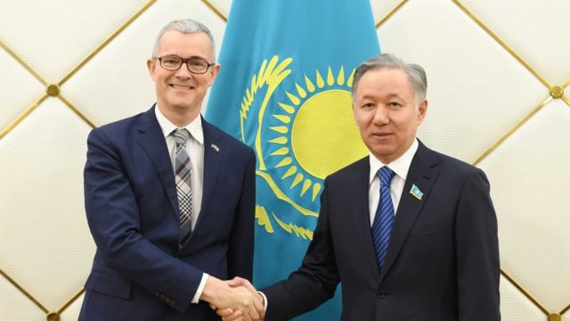 Нұрлан Нығматуллин Франция елшісін қабылдады