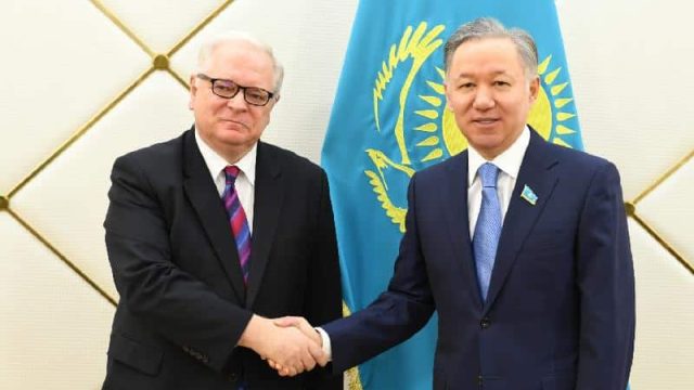 Мәжіліс төрағасы Нұрлан Нығматулин Ұлыбритания елшісін қабылдады