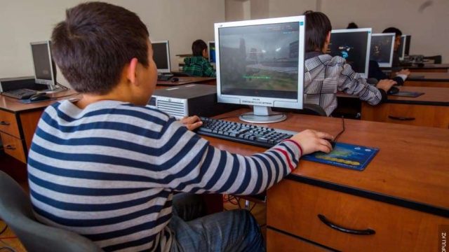 Мектептерде информатика 3-сыныптан бастап оқытылады — Ерлан Сағадиев