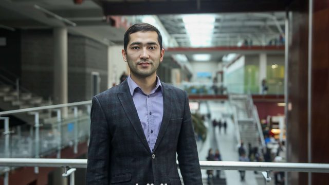 Бекжан Әлімқұлов, “Арутас” бетондық өнімдер зауытының директоры: Отанына махаббаты артқан адамның еліне әкелер пайдасы мол
