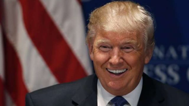 Трамп әр Америка азаматына 2000 доллардан төлейді