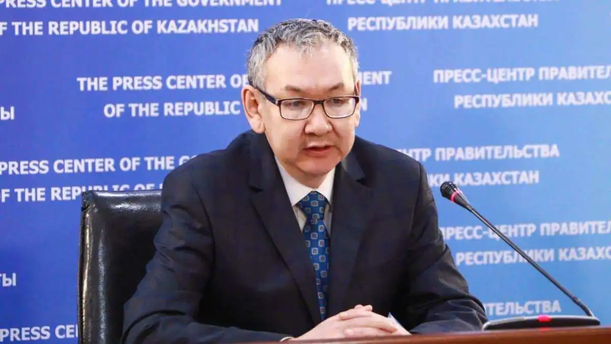 Абулхатин Ерболат
