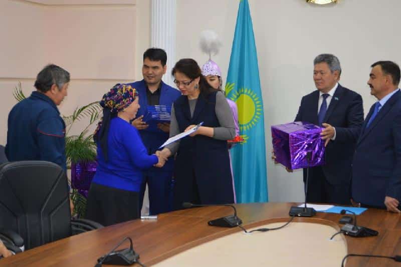 Зардап шеккен отбасылар Зардап шеккен отбасылар