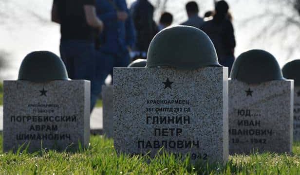 «Соңғы сарбаз жерленгенше соғыс бітпейді». Сталинград шайқасына — 75 жыл