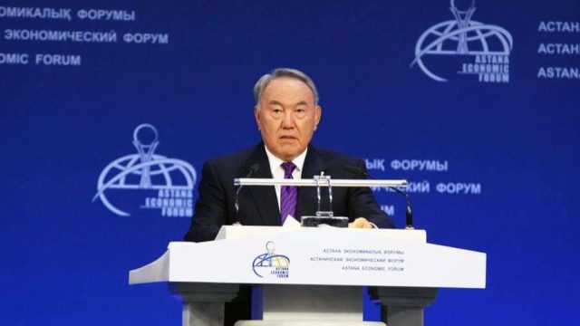 Елбасы: Еңбек күшінің 80 проценті роботтандырылған жүйемен алмастырылады