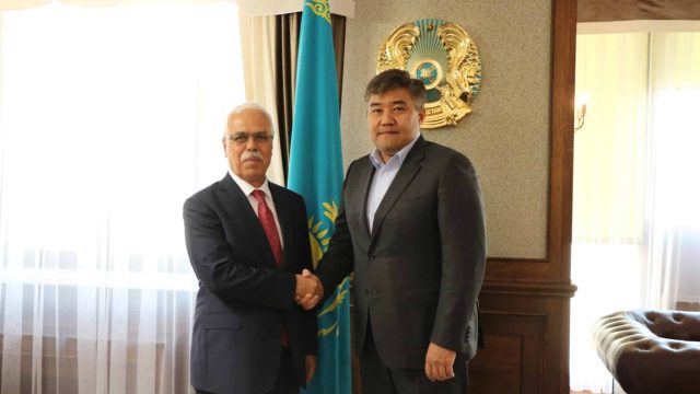 Дархан Кәлетаев IRCICA Бас директорымен кездесті