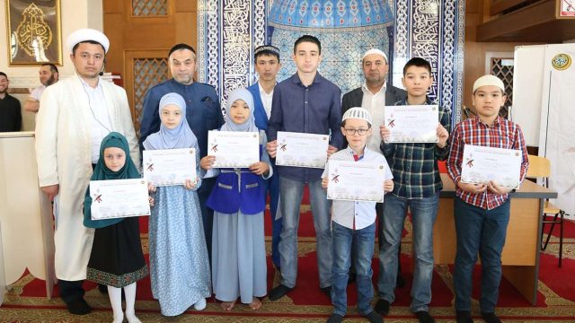 Жазғы сауат ашу курсын тәмамдаған шәкірттерге сертификат табысталды