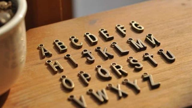 Латын графикасындағы қазақ әліпбиінің жаңа нұсқасы ұсынылды