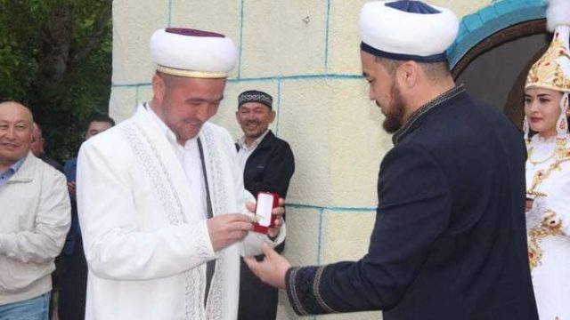 Қасиетті Рамазан айында мешітке көлік сыйлады