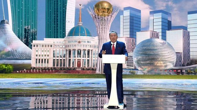Нұрсұлтан Назарбаев машина жасаушыларға үндеу арнады