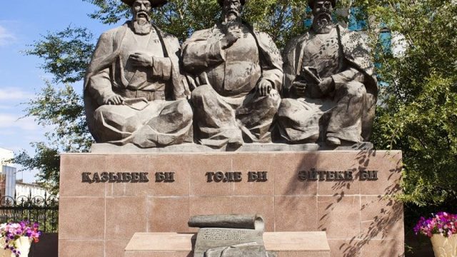 Дауды азайтудың тиімді жолы билер сотын жандандыру — Жоғарғы сот төрағасының кеңесшісі 
