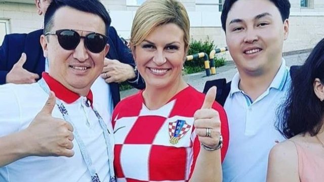Қазақстандық жанкүйерлер Хорватия президентімен суретке түсті