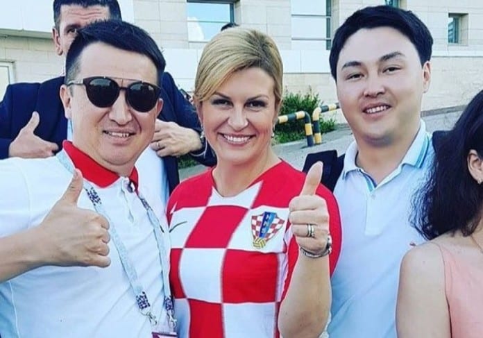Қазақстандық жанкүйерлер және Хорватия президенті Колинда Грабар