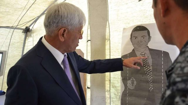 Талдықорғанда баланы қаскөй әкеден құтқарған полицейлер марапатталды