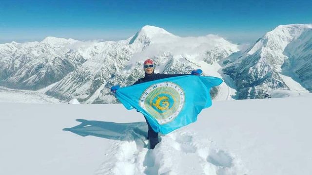 Әнуар Нұрпейісов пен Айсұлу Әзімбаева Хан Тәңірін бағындыра алды ма?
