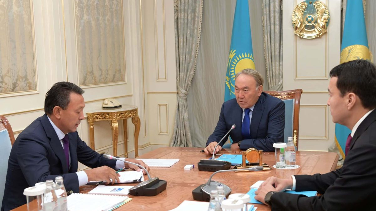 76a88b1e1d0479b2003eabc740a942a0 scaled Нұрсұлтан Назарбаев "ҚазМұнайГаз" басшысын қабылдады
