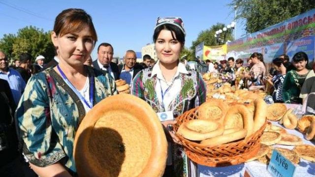 «Түркістан — түркі халықтарының рухани орталығы» мерекелік шарасы өтті