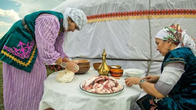 Көмбе тағамы мен оны пісірудің ұмыт болған тәсілі