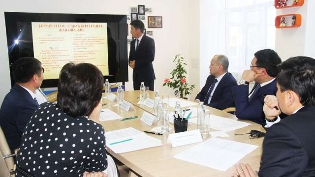 Оралдағы НЗМ республикадағы үздік мектептер қатарына енді