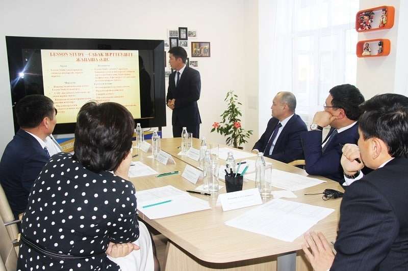 Оралдағы НЗМ республикадағы үздік мектептер қатарына енді