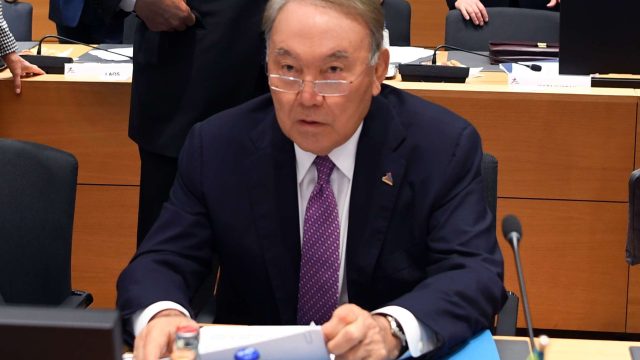 Нұрсұлтан Назарбаев Астанада әлемдік шиеленістер бойынша келіссөз жүргізуді ұсынды