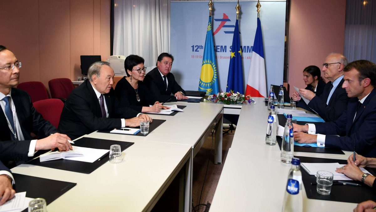 Нұрсұлтан Назарбаев Макрон