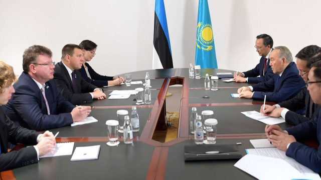 Нұрсұлтан Назарбаев Юри Ратаспен кездесті