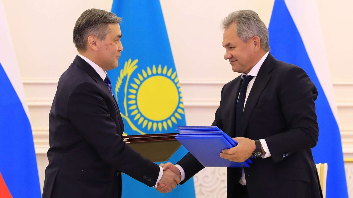 Нұрлан Ермекбаев пен Сергей Шойгу