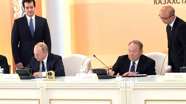 Қазақстан мен Ресей өңіраралық ынтымақтастығы форумында қандай құжаттарға қол қойылды?