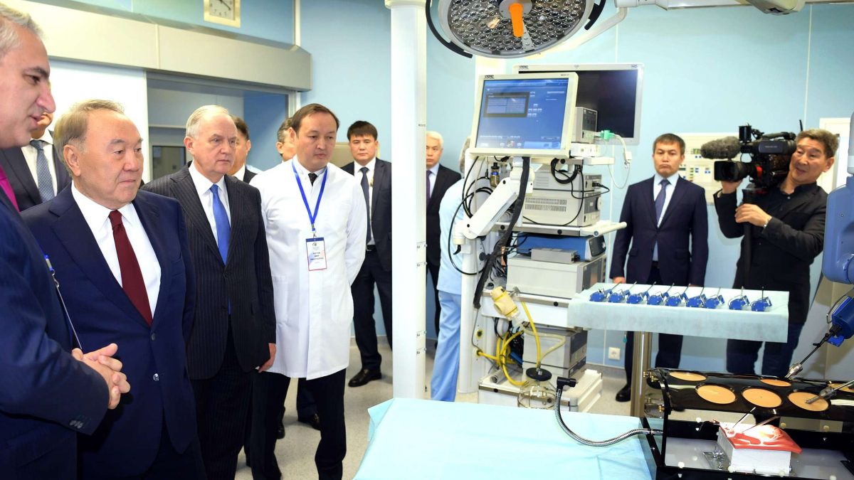 Назарбаев хирургия орталығында