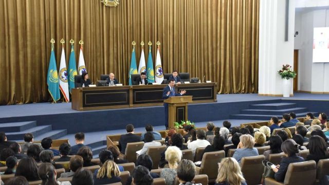 Алматы мектептерінде жемқорлыққа цифрландырудың көмегімен тосқауыл қойылады
