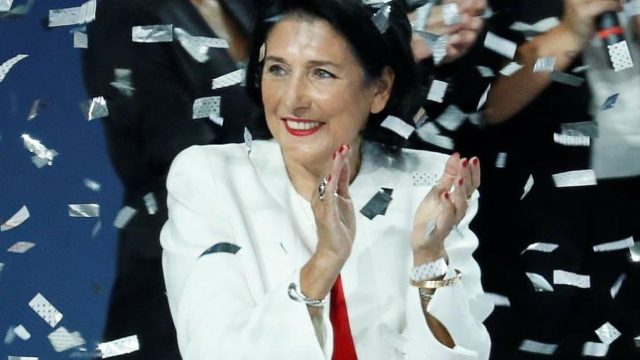 Саломе Зурабишвилидің жеңісі: Грузия халқы 16 желтоқсанда жаңа президентін ұлықтайды
