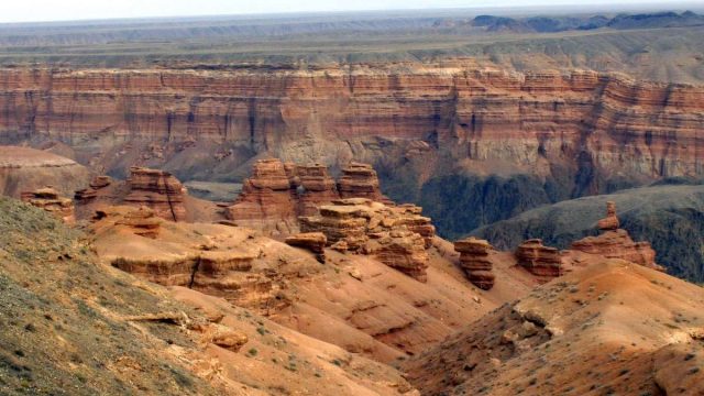 Әлем саяхатшыларын өзіне тартатын Шарын шатқалы