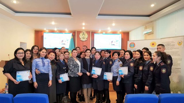 Зорлықсыз 16 күн: Полиция қызметкерлеріне семинар өтті