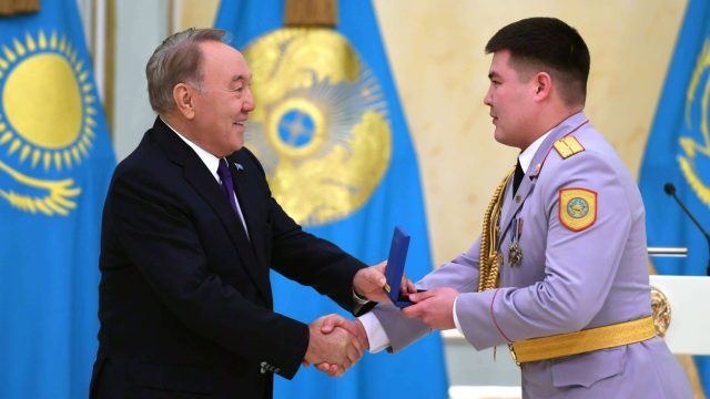 Ақордада бір топ қайраткерге мемлекеттік наградалар тапсырылды
