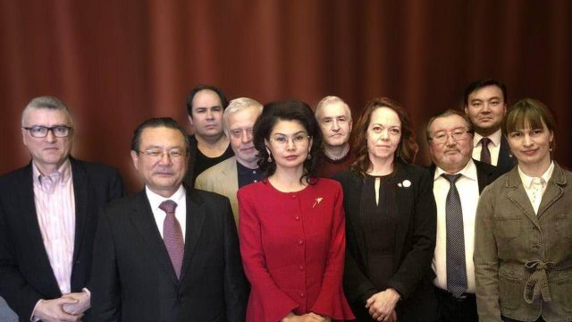 Аида Балаева қазақ әдебиеті антологиясын әлем тілдеріне аударушылармен кездесті