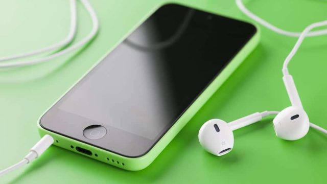 iOS-та музыканы тегін тыңдауға болатын 5 қосымша