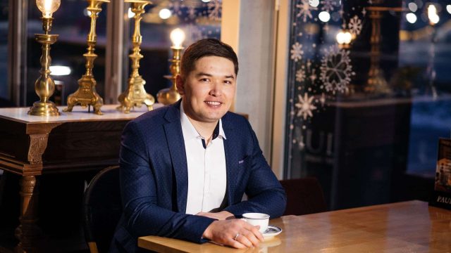 Диас Жорабеков: АҚШ-та студент біздегідей диплом алу үшін оқымайды