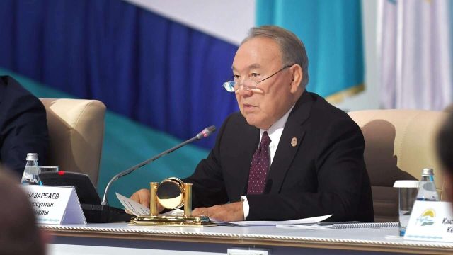 Президент көпбалалы отбасының әр баласына 21 мың теңге төлеуді тапсырды