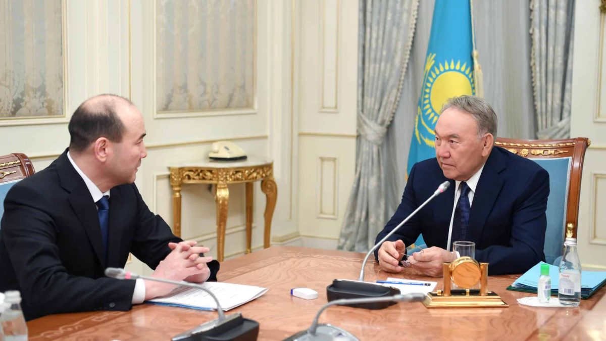 Нұрсұлтан Назарбаев Бас прокурор Ғизат Нұрдәулетовті қабылдады