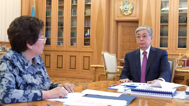 Президент министрге мұғалімдерді артық есеп беруден арылтуды тапсырды