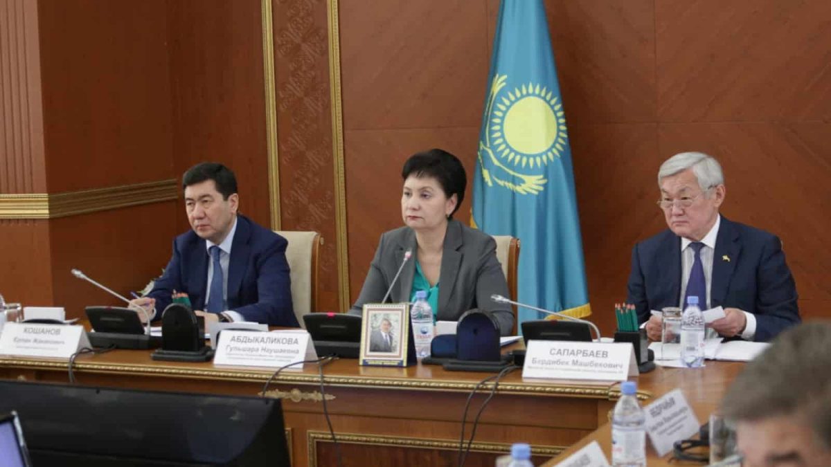 Үкіметтің Гүлшара Әбдіқалықова бастаған тобы Қарағанды облысында болды