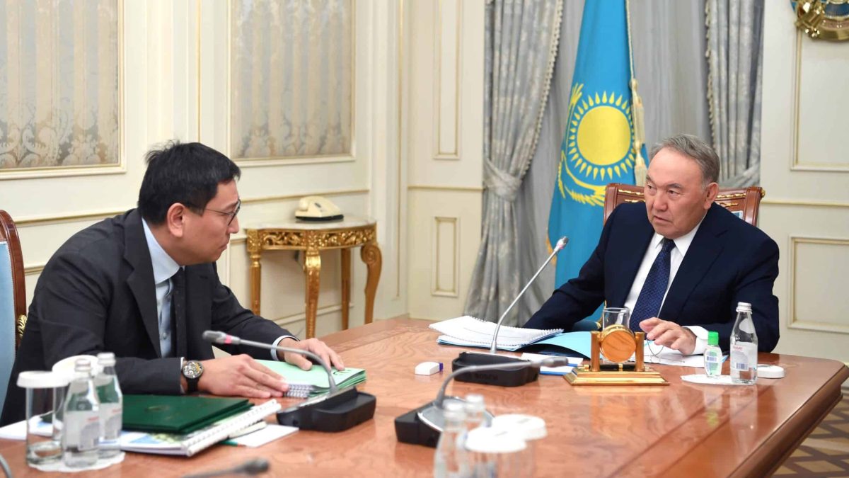 Нұрсұлтан Назарбаев пен Ерболат Досаев