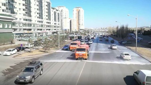 Нұр-Сұлтанда көшелер сусабынмен жуыла бастады