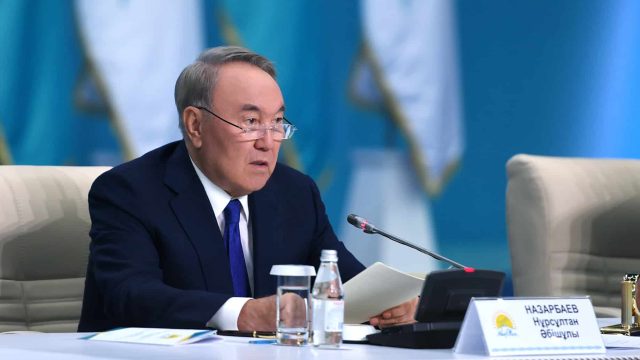 Нұрсұлтан Назарбаевқа құрметті сенатор мәртебесі берілді