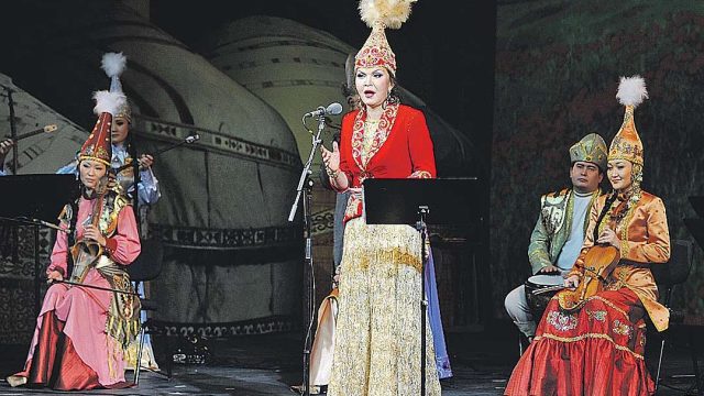 Nella Fantasia: Дариға Назарбаева айтқан әндер