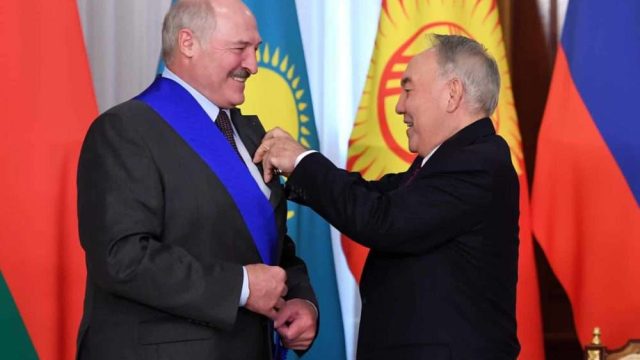 ЕАЭО елдерінің үш басшысына Нұрсұлтан Назарбаев ордені берілді