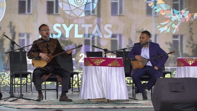 Ақсуатта республикалық ақындар айтысы өтті